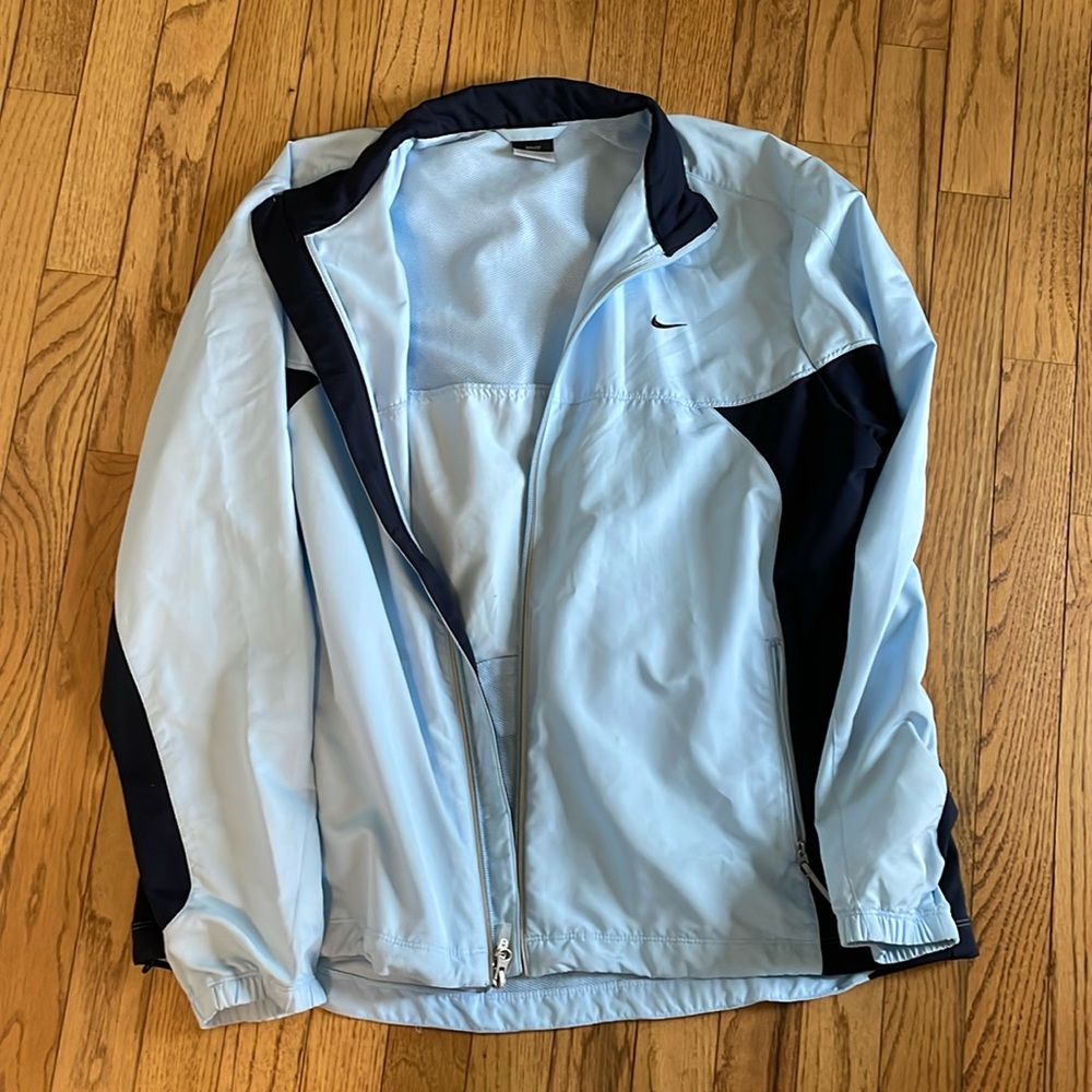 Nike Dri-Fit women’s blue windbreaker. XL.